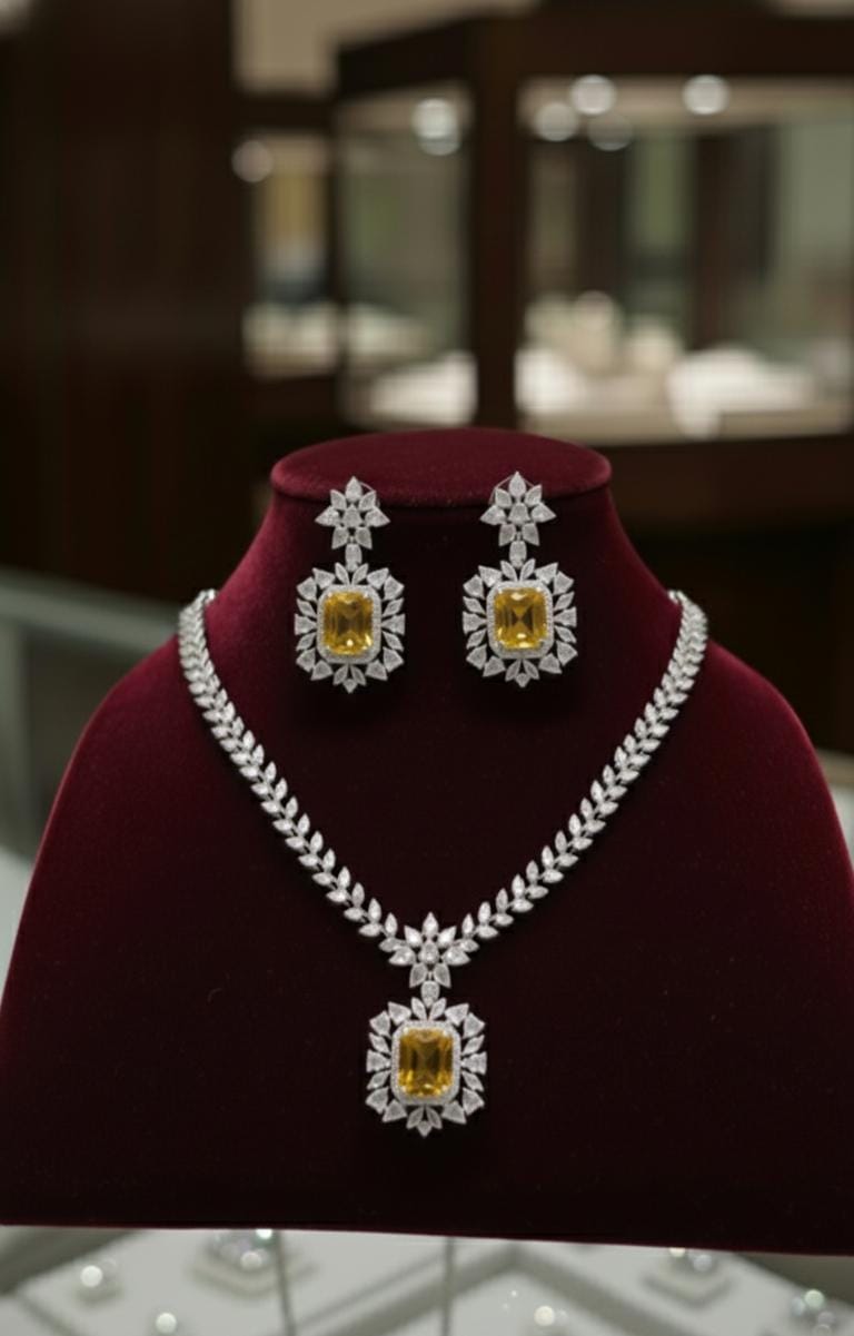 Regal Emerald Radiance Jewellery Set